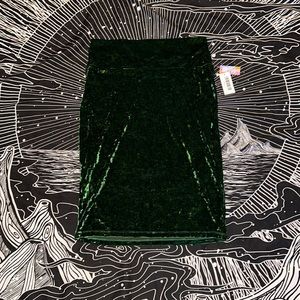 LulaRoe Cassie Elegant Collection green faux velvet mid length skirt size L